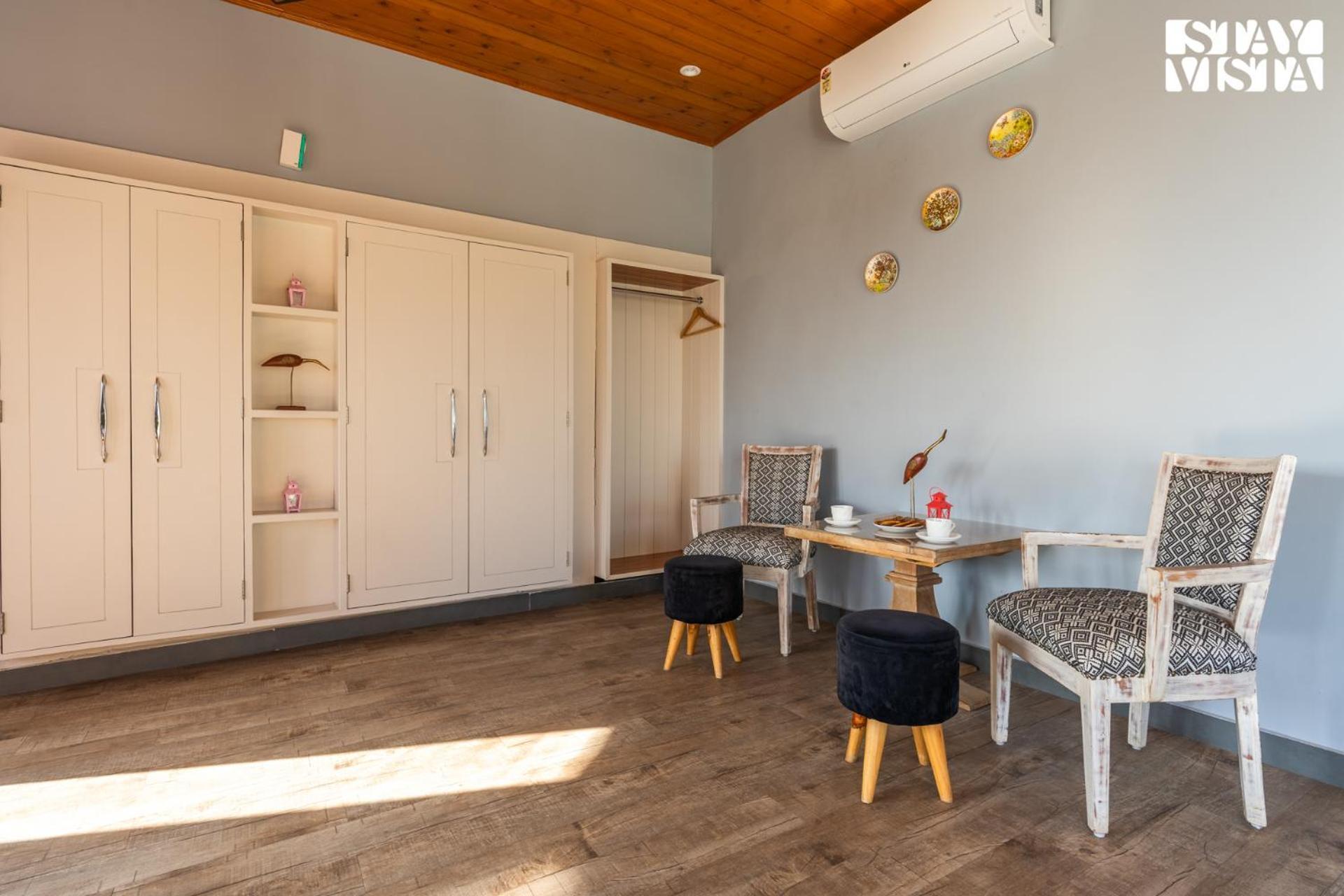 Stayvista At Serene With Outdoor Bonfire Barog エクステリア 写真