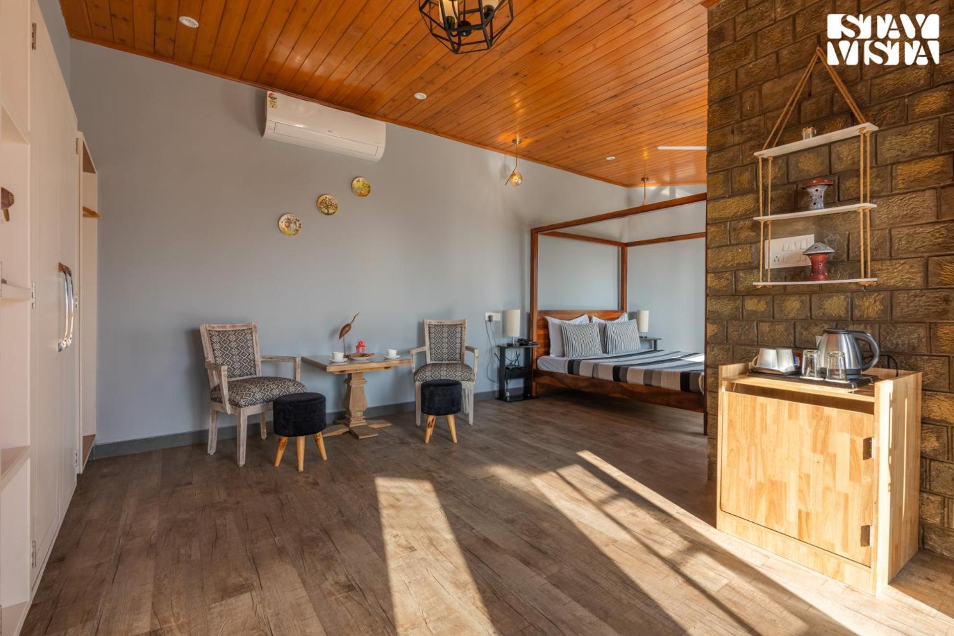 Stayvista At Serene With Outdoor Bonfire Barog エクステリア 写真