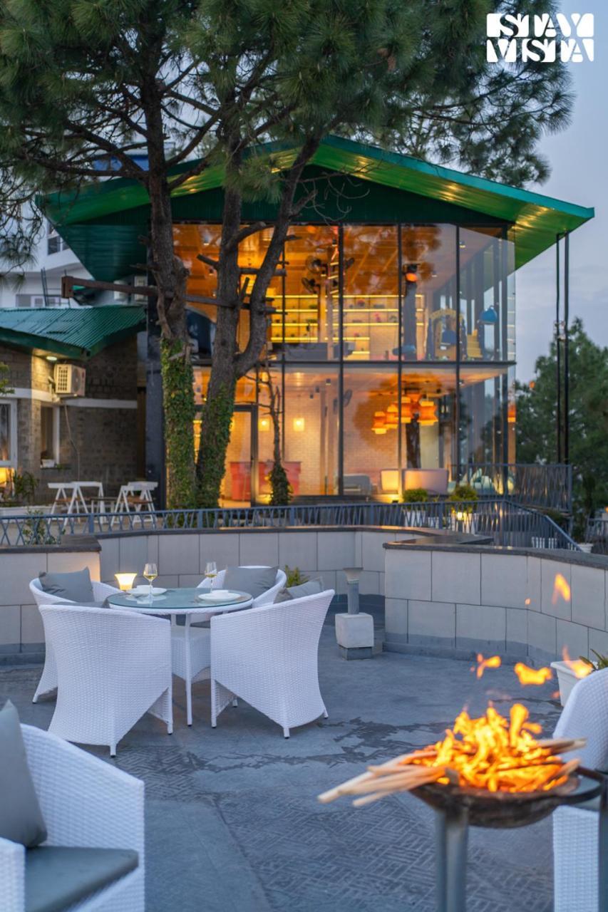 Stayvista At Serene With Outdoor Bonfire Barog エクステリア 写真