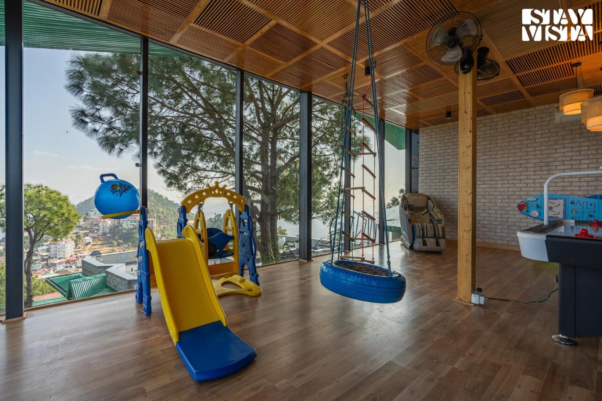 Stayvista At Serene With Outdoor Bonfire Barog エクステリア 写真